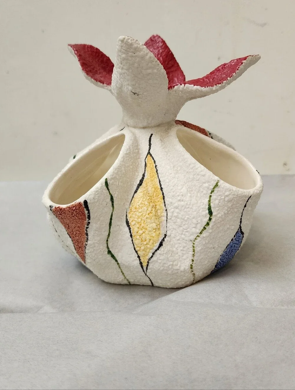 Vintage MCM Crown Devon A404 Handkerchief Multi Pocket Posy Vase Collector Piece